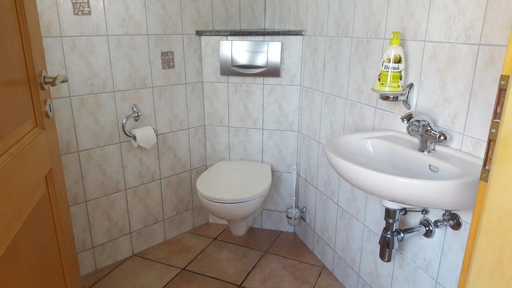Ferienhaus Schwoerer Rheinhausen Eksteriør billede
